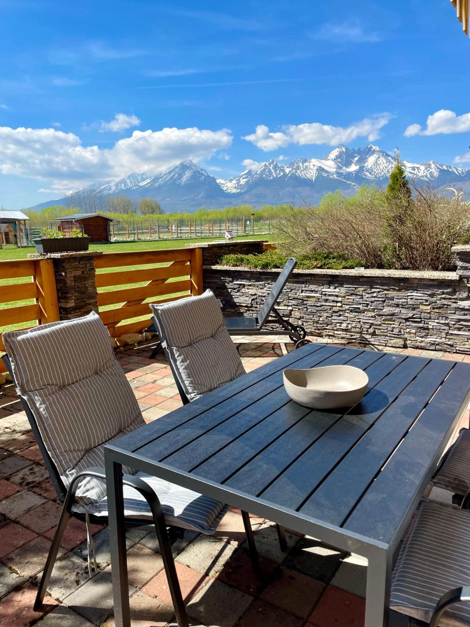 Apartment Jenny- Stunning View Of High Tatras Vel'ka Lomnica Exterior photo